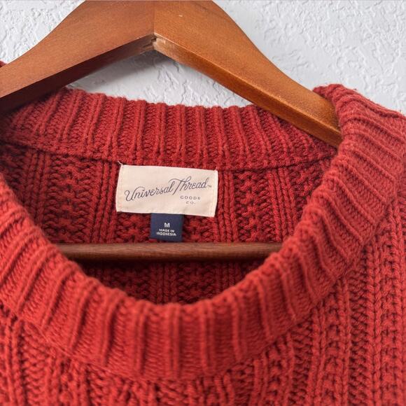 Universal Thread Red Knit Long Sleeve Sweater Size Medium - Picture 4 of 6